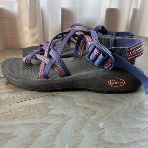 Chaco Strappy Sandals in Blue and red | size 7